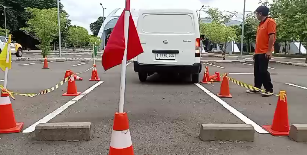 Perbandingan Latihan Mengemudi di Jepang dan Indonesia